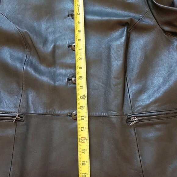 Preston & York Elegant Black Leather Jacket - Picture 11 of 13